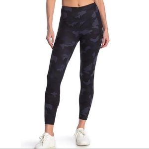Yogalicious Camo Ankle Leggings